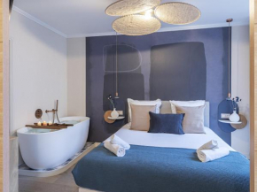 The Blue Suite on Champs Elysées Avenue